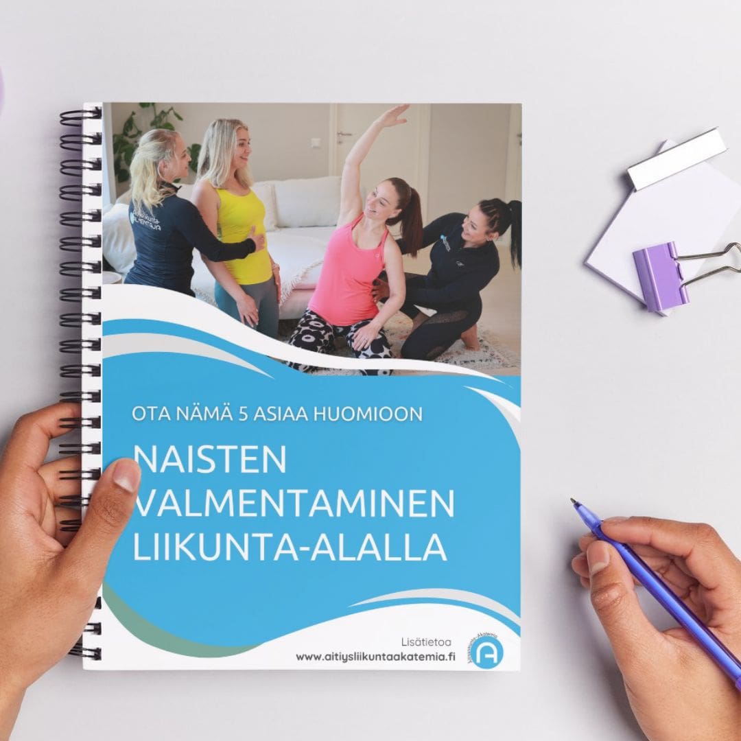 Kuvassa Naisten valmentaminen liikunta-alalla opas